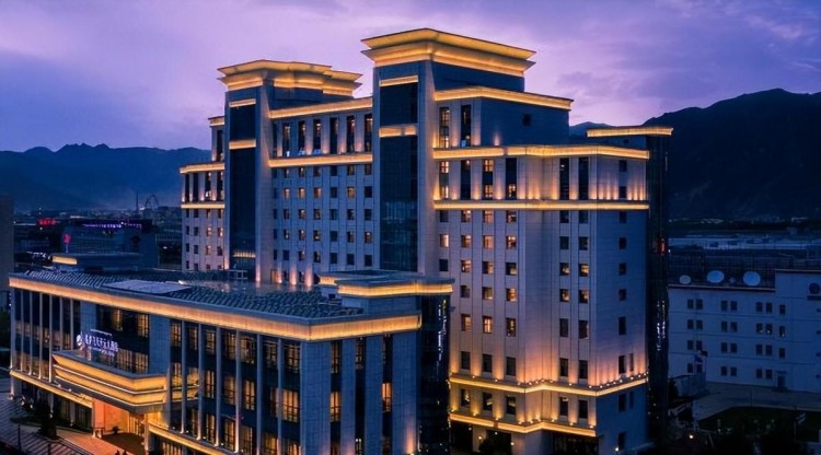 探秘拉萨：十大顶级酒店引领奢华住宿体验